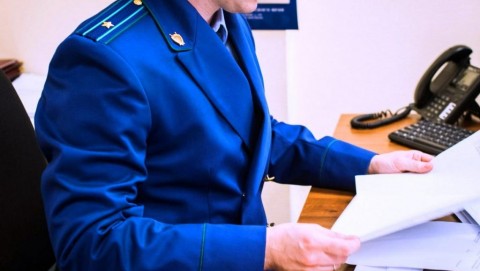 Прокурор Новотроицка в судебном порядке добился увольнения должностного лица, не принявшего меры для урегулирования конфликта интересов